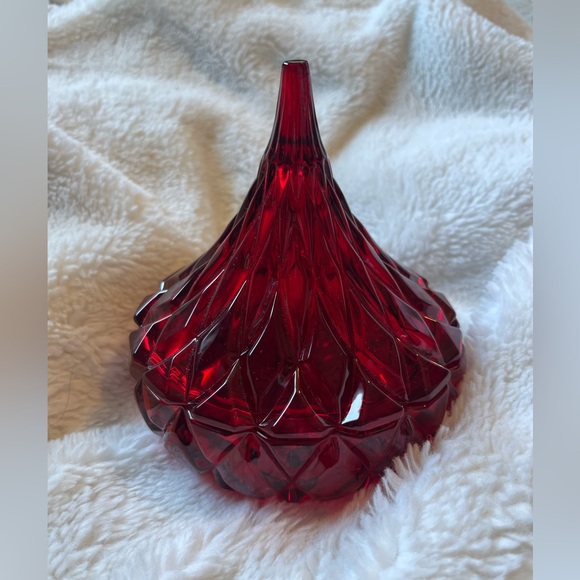 Shannon Ruby Red Glass Lead Crystal Hershey Kiss Shaped Covered Candy Dish EUC - Picture 1 of 7